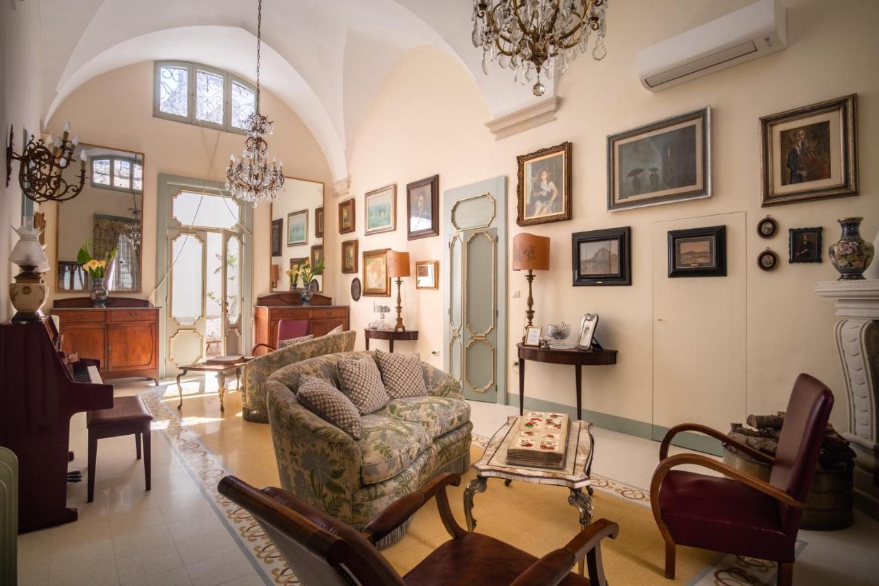 Bed and Breakfast Palazzo Guido Лечче Екстер'єр фото