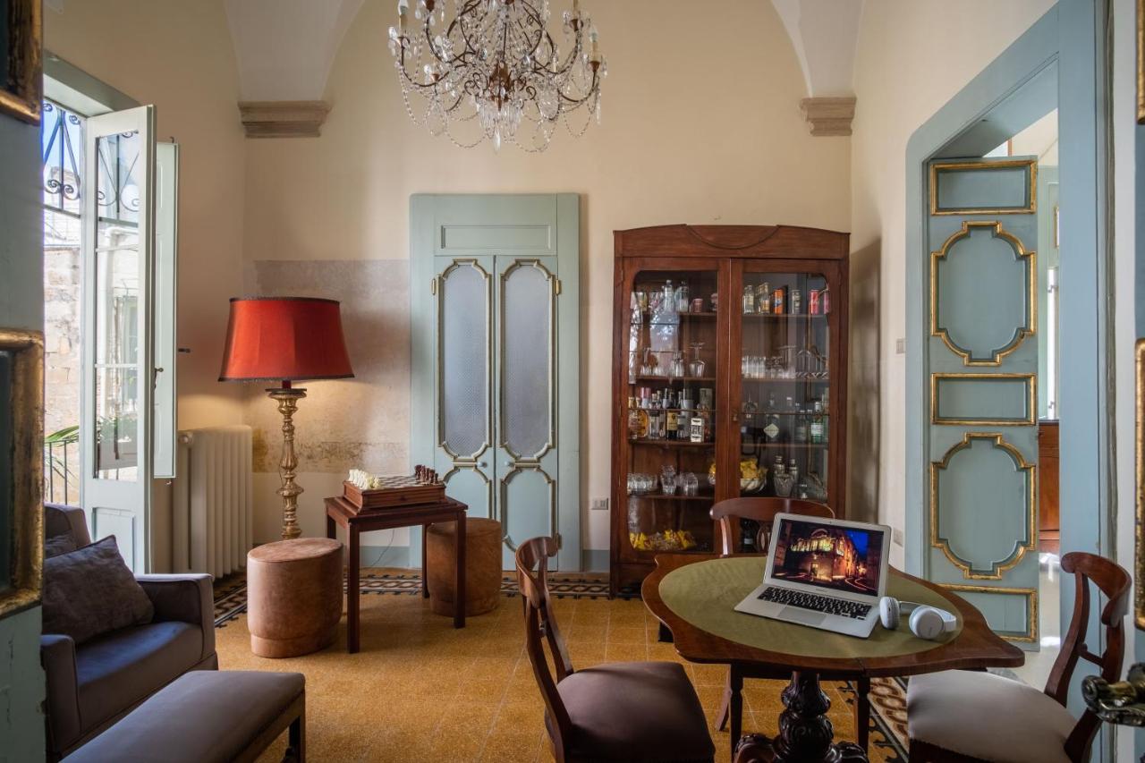 Bed and Breakfast Palazzo Guido Лечче Екстер'єр фото