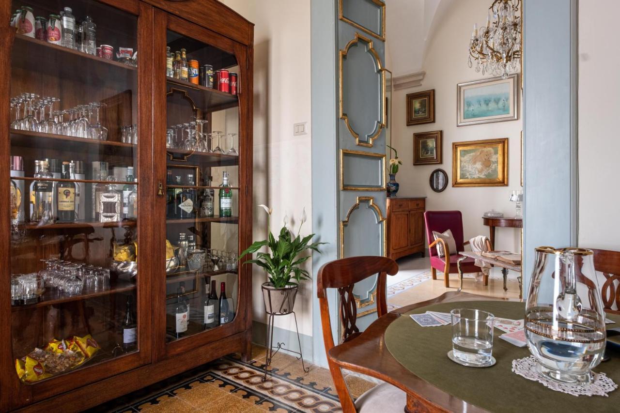 Bed and Breakfast Palazzo Guido Лечче Екстер'єр фото